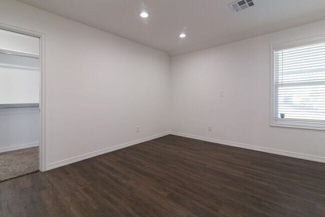 Building Photo - Newly Renovated Brookside Bungalow! PRICE DROP!