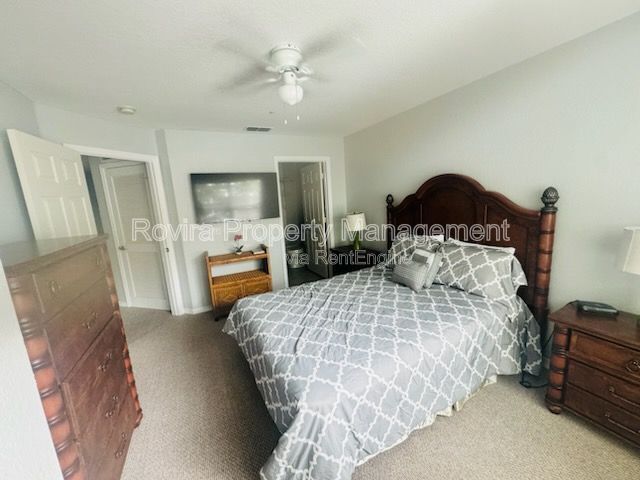 Building Photo - 4000 Venetian Bay Dr