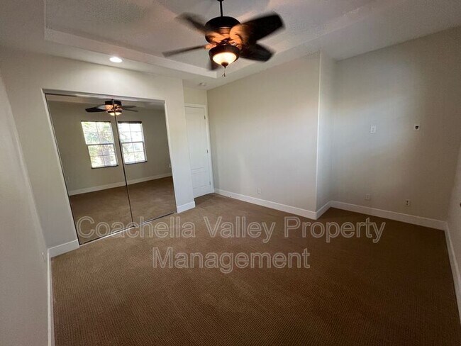 Building Photo - 135 Tesori Dr