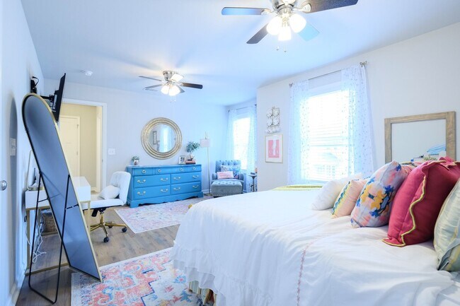 Building Photo - 178 Dan's Way