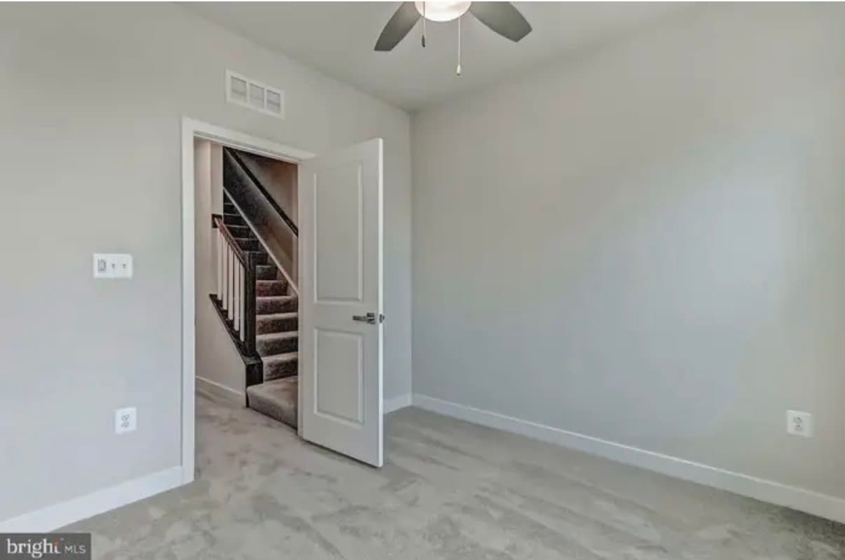 Building Photo - 2820 Arts Vista Blvd