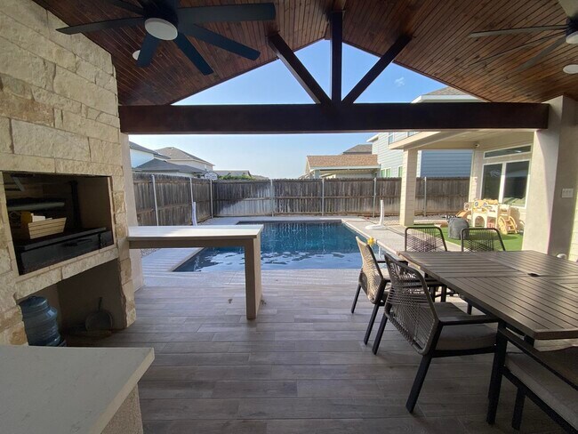 Building Photo - 1232 Sambar Lp