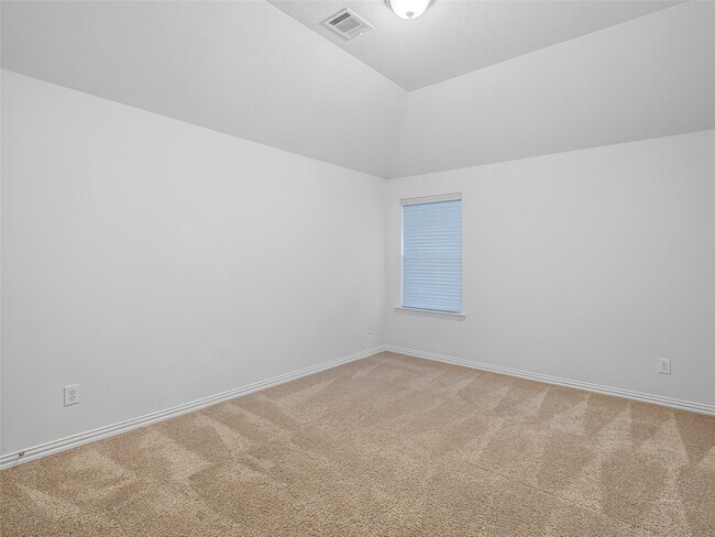 Building Photo - 27215 Symphony Creek Ln