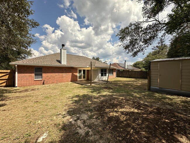 Building Photo - 713 Riva Ridge Dr