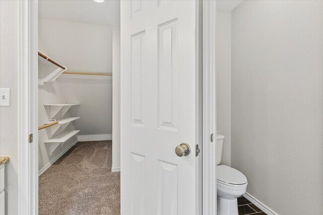 Building Photo - 7502 Fred's Folly Dr