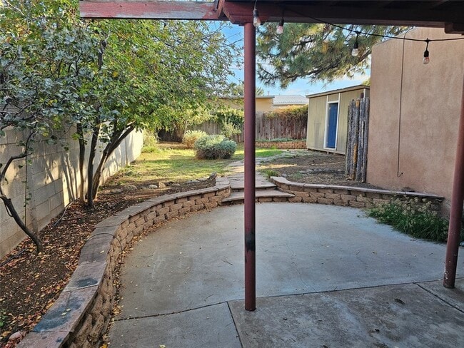 Building Photo - 1806 Hopi Rd