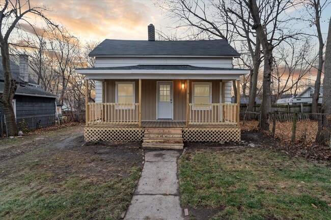 Primary Photo - 1025 Cady Ct