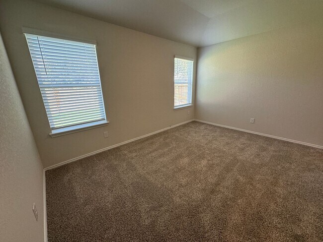 Building Photo - ONE STORY | 3 BEDROOM | 2 BATH | BUILT 2024 | RIVERSTONE AT WESTPOINT
