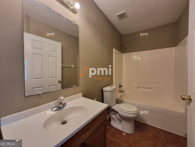 Building Photo - 342 Orchard Way