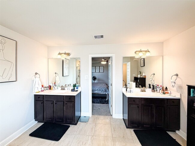 Building Photo - 449 Aurora Creek Ln