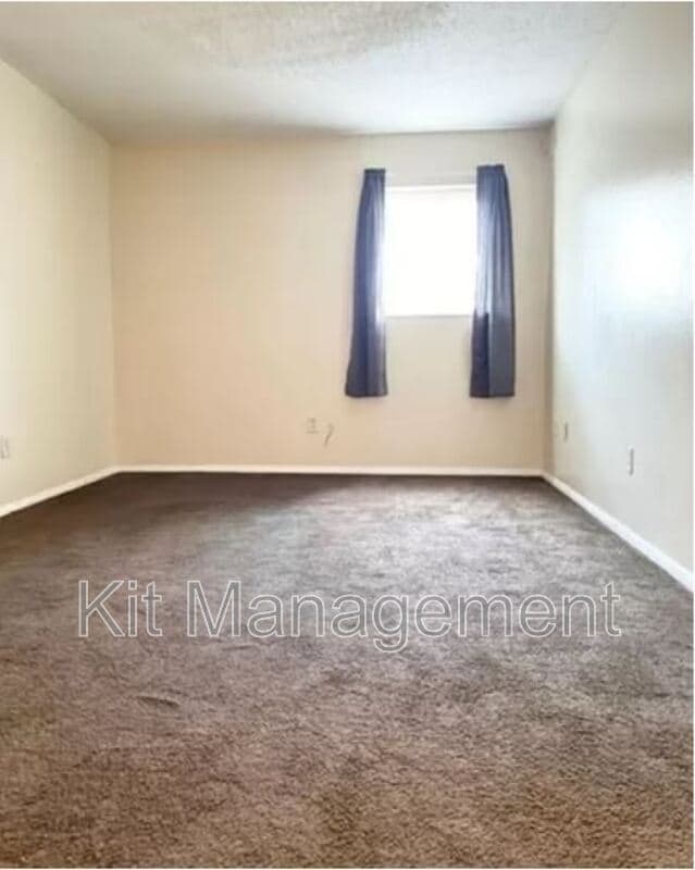 Building Photo - 6201 Garden Rd