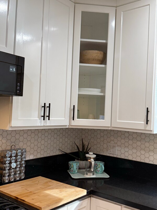 Building Photo - 1519 1/2 W 37th Pl