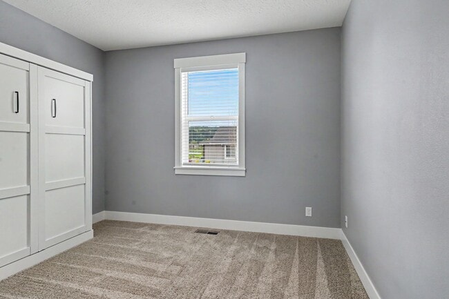 Building Photo - Fabulous 4 bed, 2 bath in Crawford Crossing - Turner, Oregon