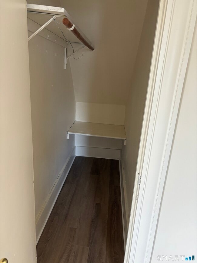 Building Photo - 1310 Stanley St