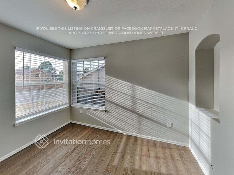 Building Photo - 3731 Sawgrass Trail