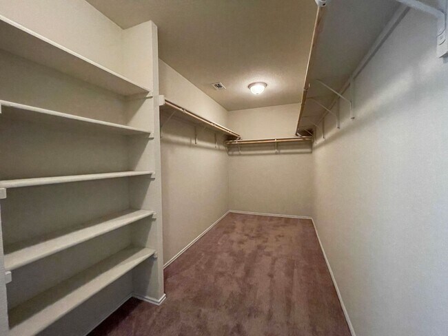 Building Photo - 705 Rebecca Lynn Ln