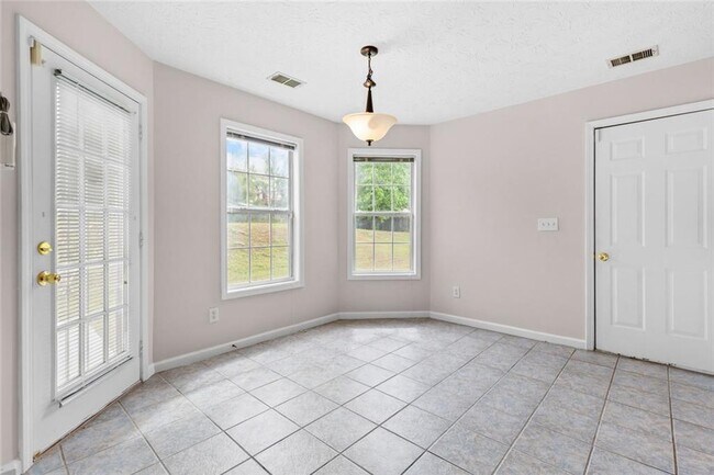 Building Photo - 3854 Wheaton Ct