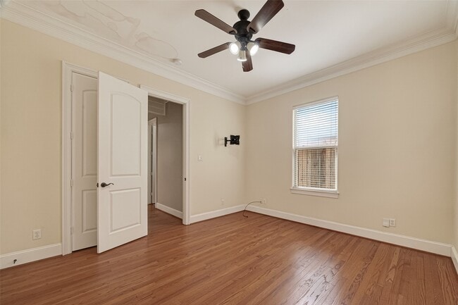 Building Photo - 5319 Fayette St