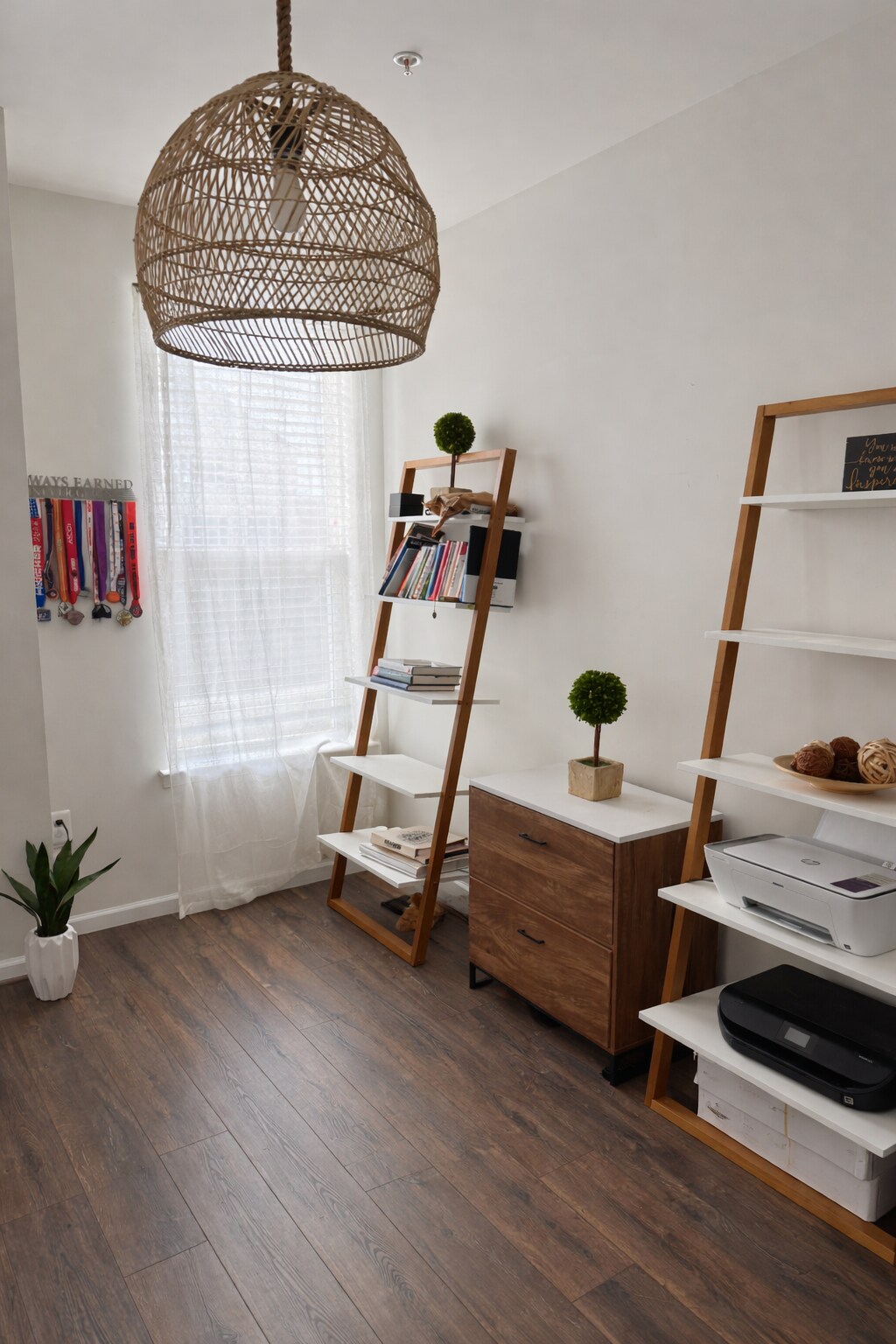 Office 1 - 16108 Coolidge Ave