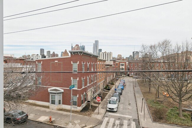 Building Photo - 1228 Catharine St