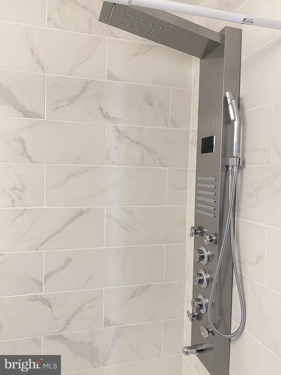 Building Photo - 6320 Magnolia St