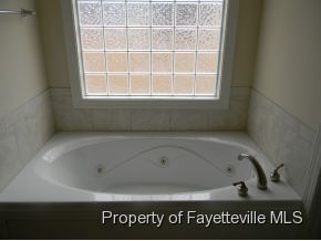 Building Photo - Gorgeous 3 Bedroom Home in Anderson Creek!