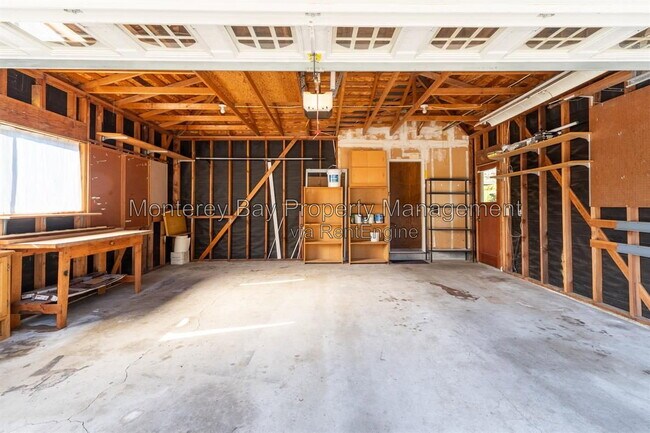 Building Photo - 27045 Meadows Rd