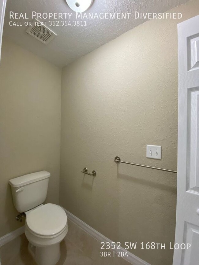 Building Photo - 2352 SW 168th Loop