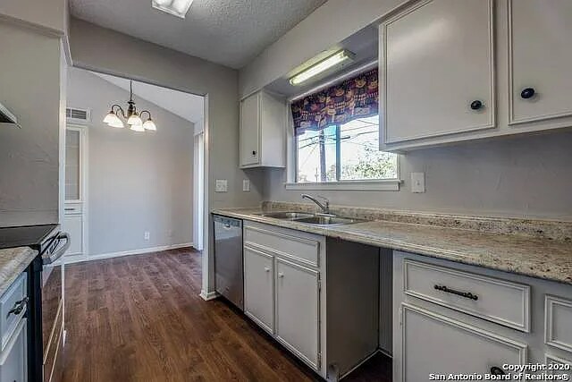 Building Photo - 9503 Powhatan Dr