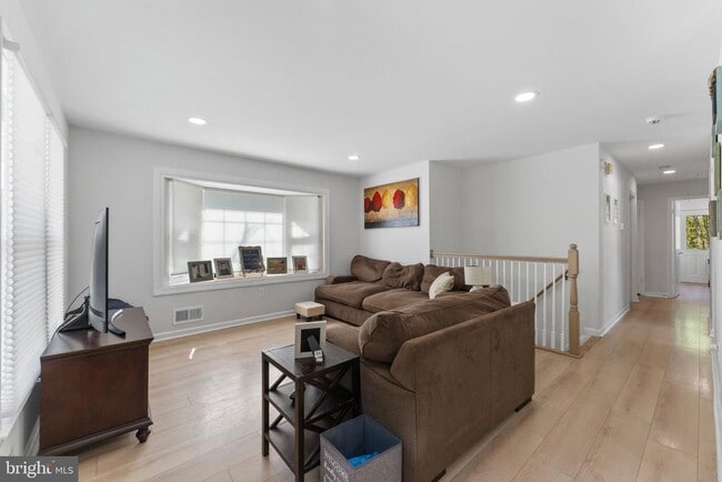 Building Photo - 12816 Greenhall Dr
