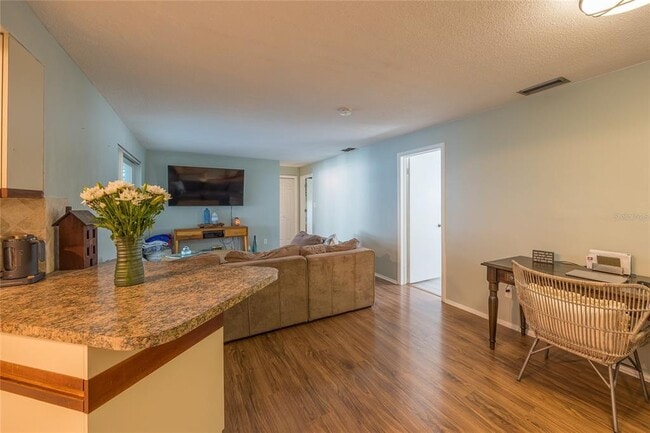 Building Photo - 795 San Salvador Dr