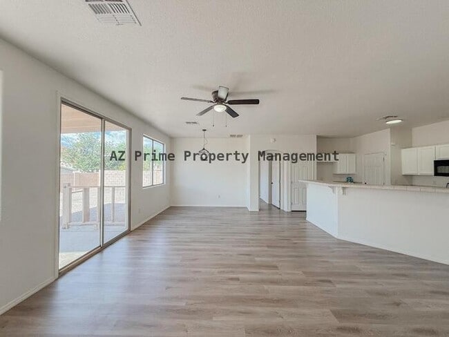 Building Photo - 3420 Avenida Bonita