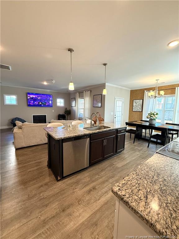 Building Photo - 2150 Stonewash Dr