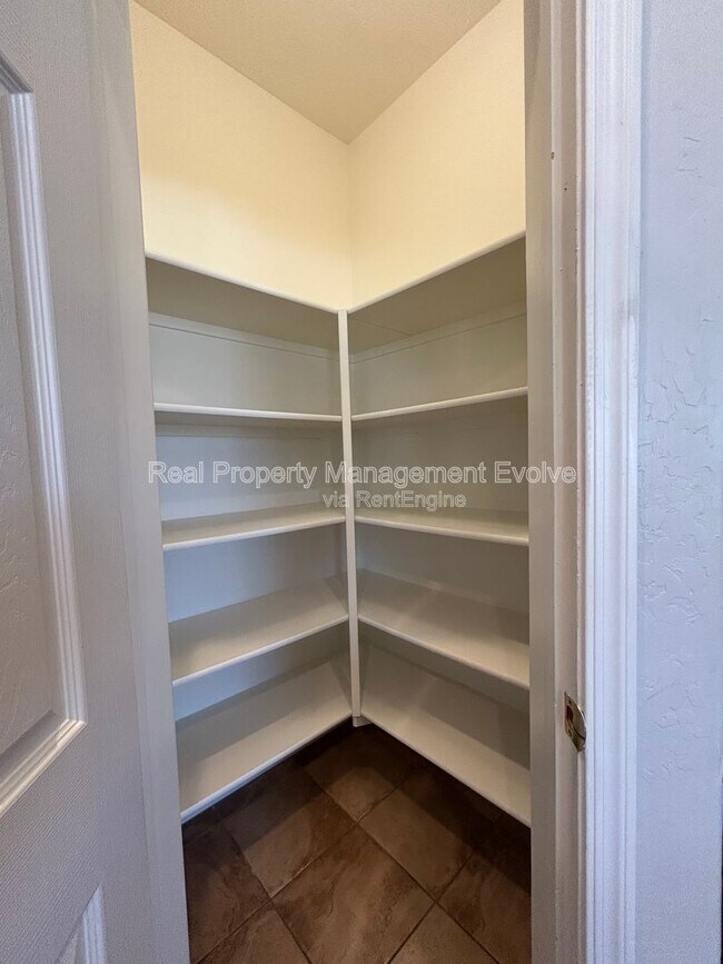 Building Photo - 9707 S 45th Ave