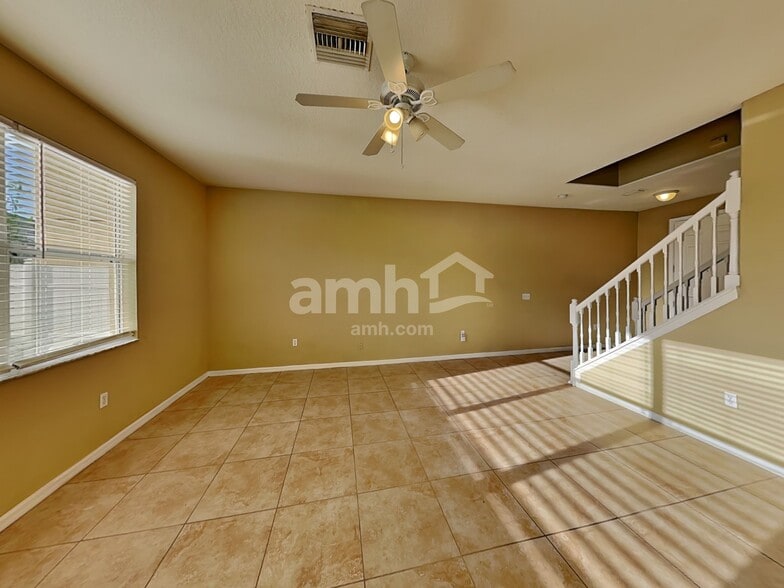 Building Photo - 12110 Fern Haven Ave