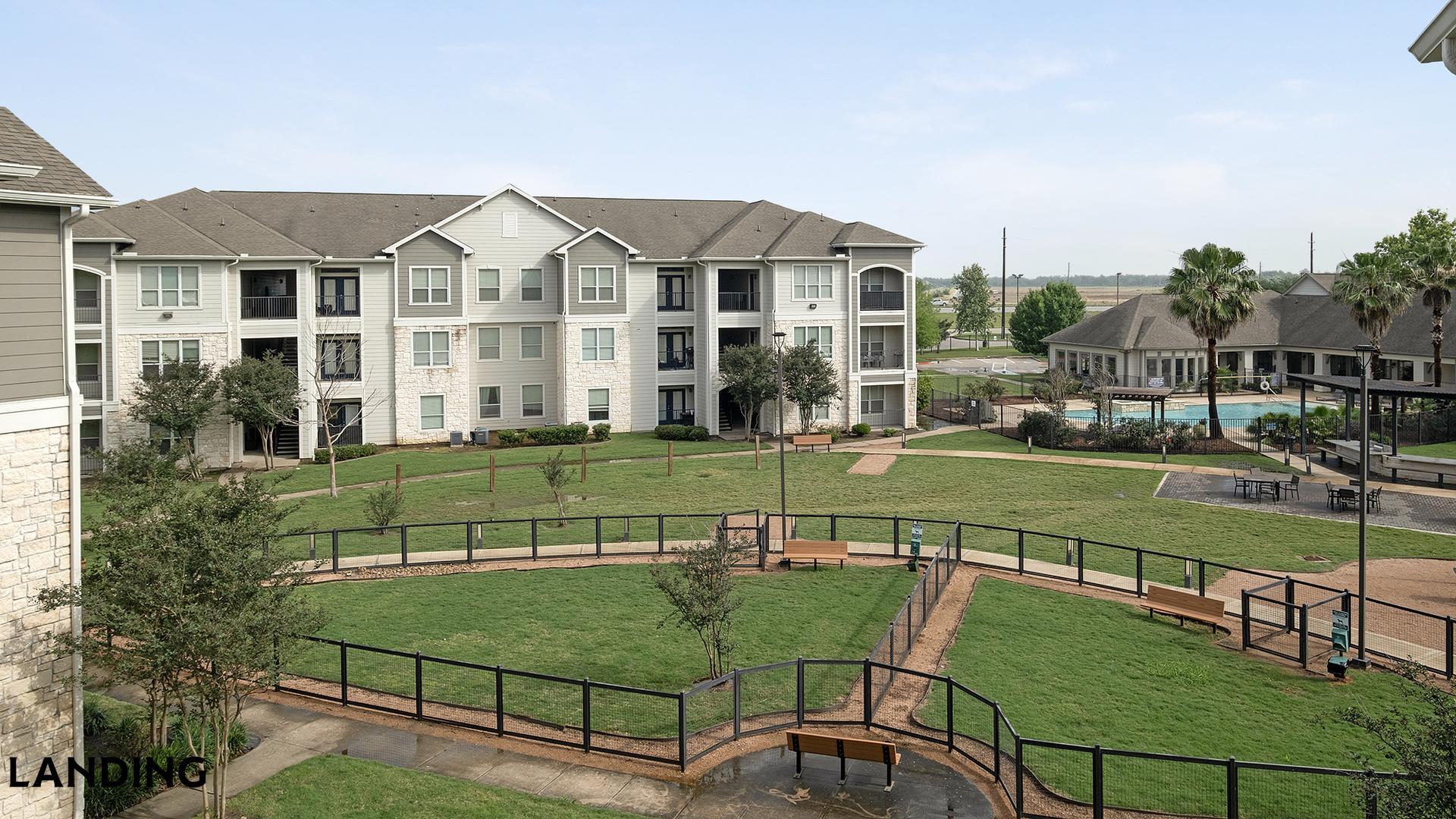 Building Photo - 15330 Liberty River Dr
