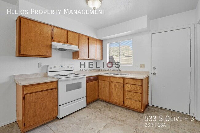 Building Photo - 533 S Olive-3