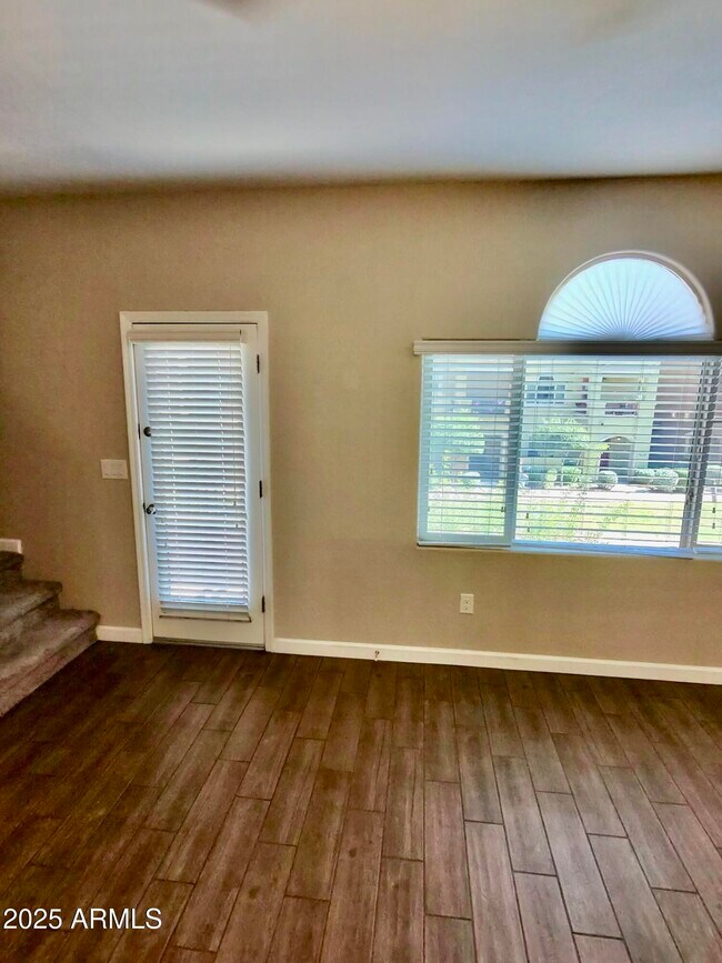 Building Photo - 240 W Juniper Ave