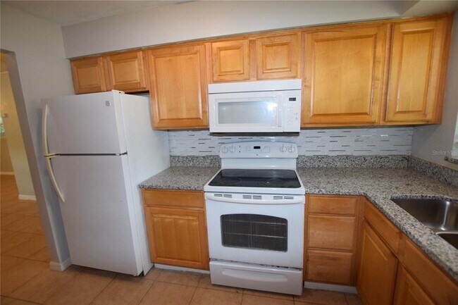 Building Photo - 202 James Ct