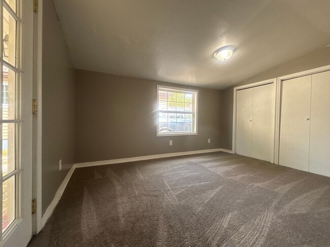 Building Photo - Adorable 3 bedroom 1 bath house