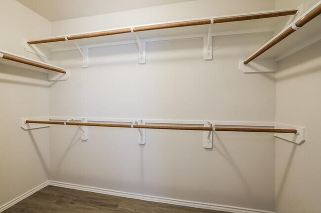 Building Photo - 21514 Kimro Ln