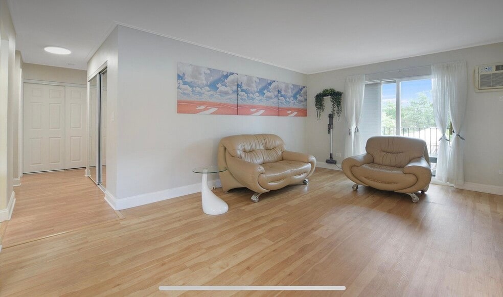 Building Photo - 3523 Central Rd