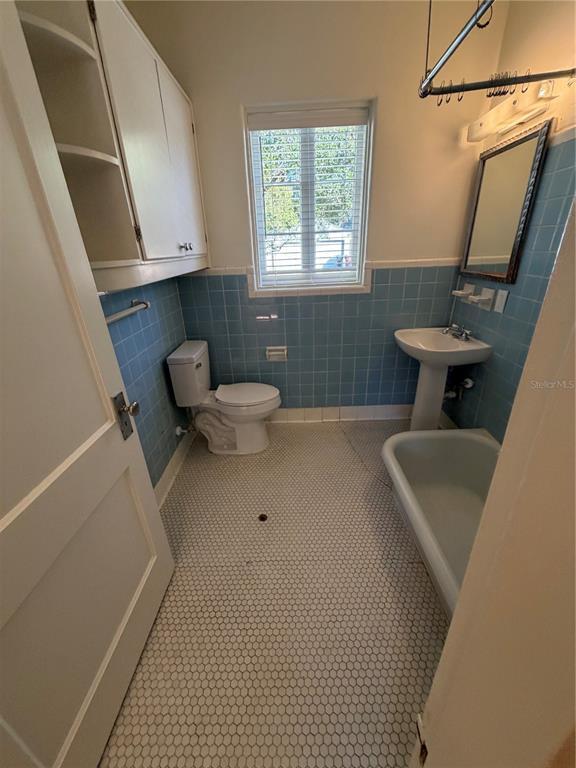 Building Photo - 48 Harvard St