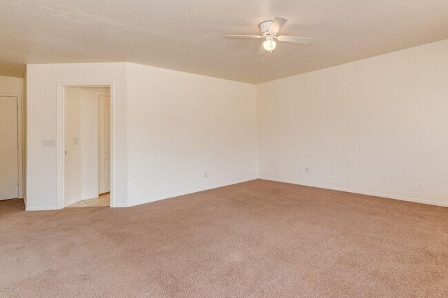 Building Photo - Beautiful 4 bed, 2.5 bath in Maricopa!