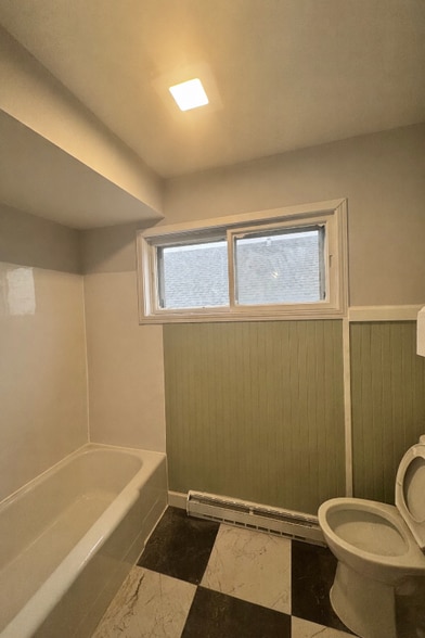 Building Photo - 2921 93rd St