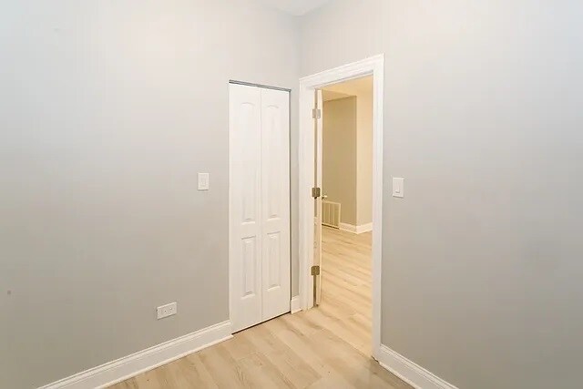 Building Photo - 834 N Mozart St