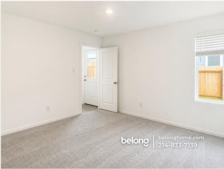 Building Photo - 3121 Campeiro Ave