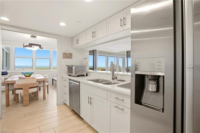 Building Photo - 5550 Heron Point Dr