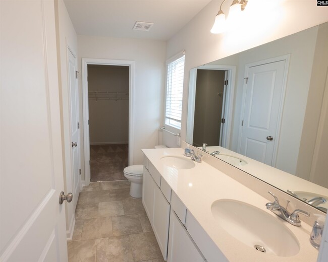 Building Photo - 348 Braemar Dr
