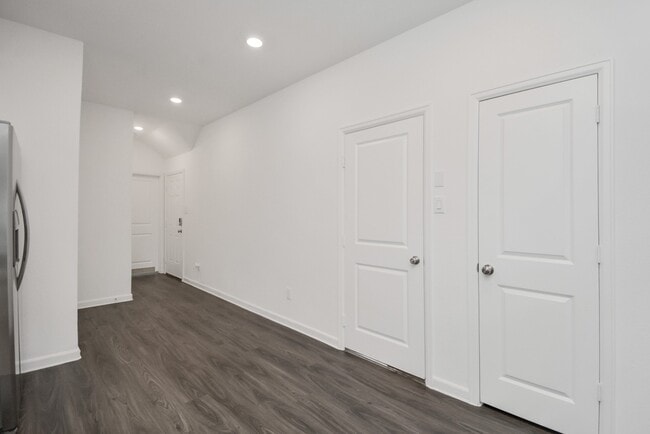 Building Photo - 15826 Menlow Bend Dr